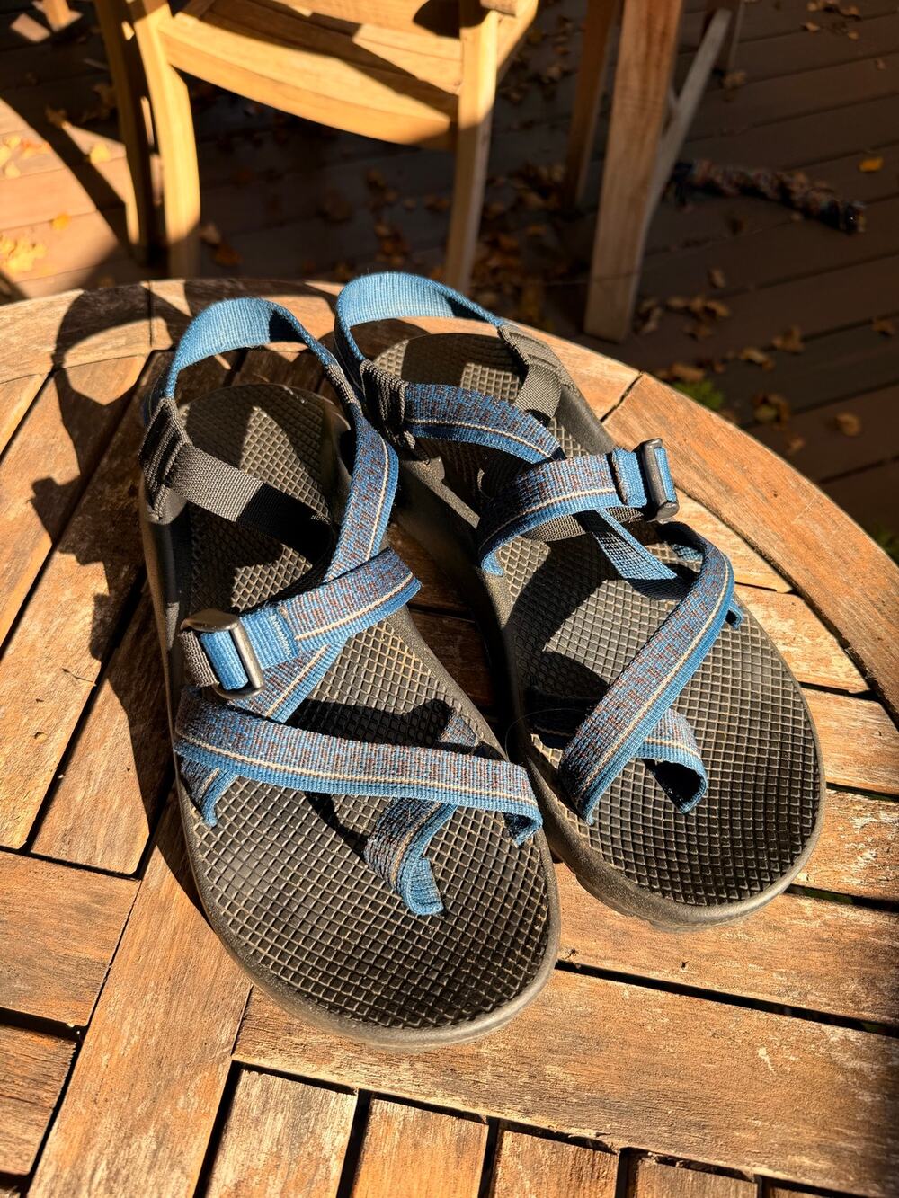 Chaco Z/2 Toe Loop Sandals Men’s Approx 10.5-11 Blue Black Vibram Outdoor